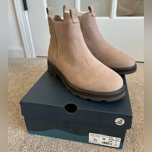 Sperry Women's Cream Ankle Booties